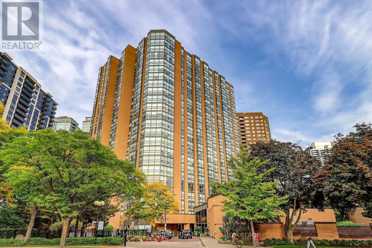 Photo principale - 131-131 Beecroft Rd