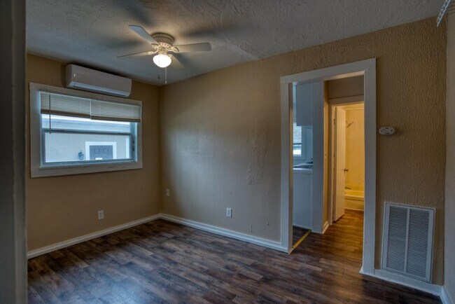 Photo - 1735 13th Ave S House