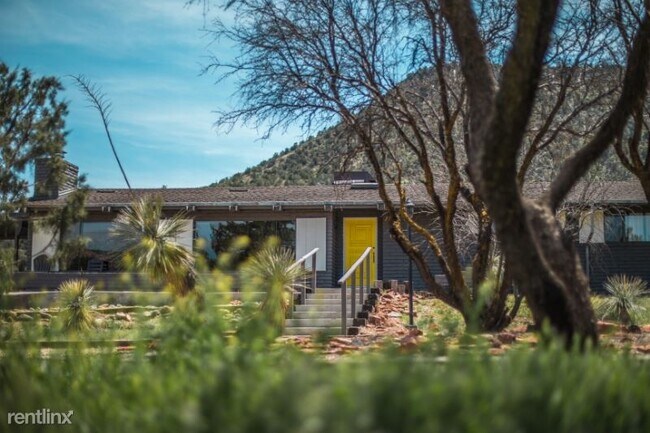 Building Photo - 3 br, 2 bath House - 295 ARABIAN DRIVE
