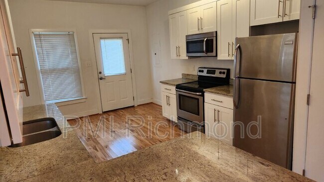 Building Photo - 1311 Perry St