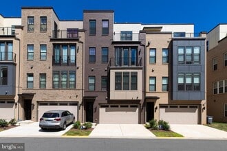 Building Photo - 14371 Beckett Glen Cir