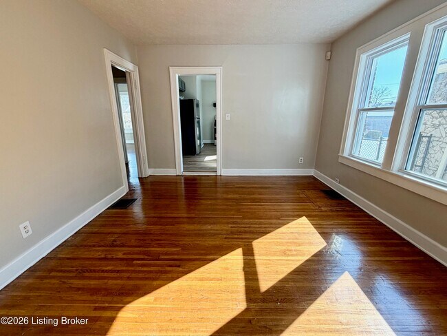 Foto del edificio - 729 S 39th St