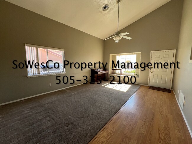 Foto del edificio - 3300 Majesta Pl