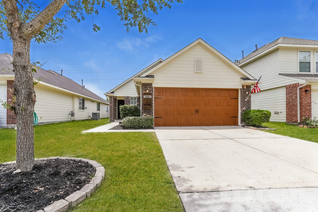 Foto principal - 16339 Noble Meadow Ln