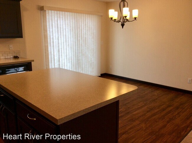 Foto del edificio - 4 br, 3 bath House - 3344 Stephanie Dr