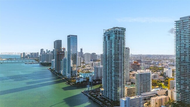 Foto del edificio - 2900 NE 7th Ave