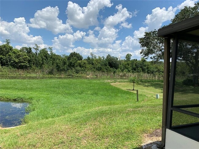 Foto del edificio - 11538 Thurston Way