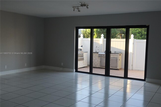 Foto del edificio - 7901 Northwest 33rd Street