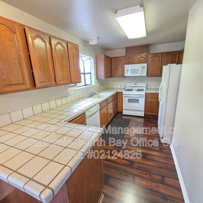 Foto del edificio - 937 Wood Sorrel Dr