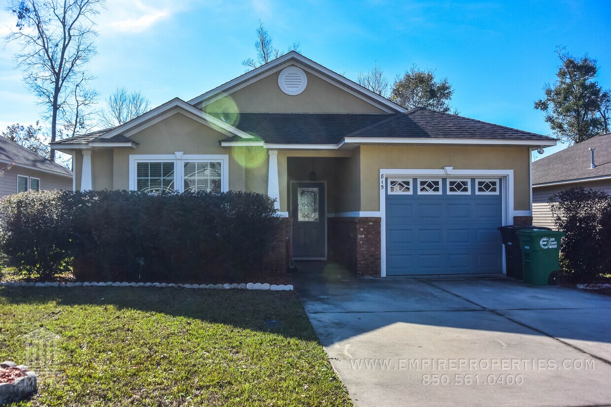 Primary Photo - Newer Construction in Pebble Brooke