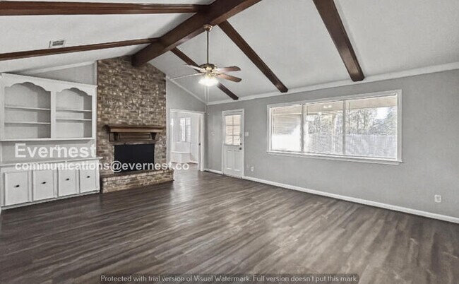 Foto del edificio - 14142 Burke Forest Dr