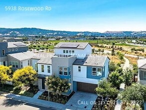 Building Photo - 5938 Rosewood Rd