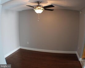 Building Photo - 4500 S Four Mile Run Dr