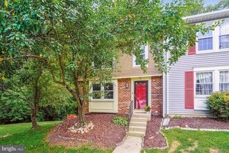 Building Photo - 8901 Gutman Ct