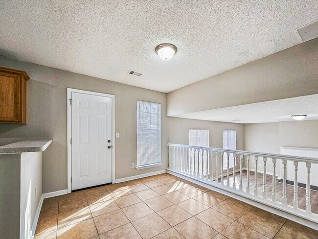 Building Photo - 3335 Waggoner Ln