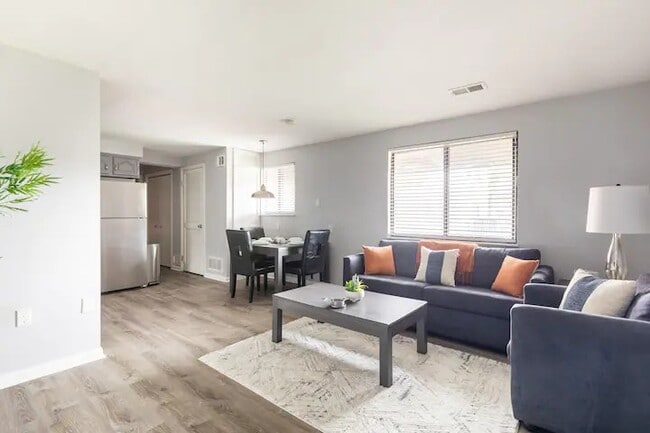 Photo - 1115 Mary Ann St Apartment