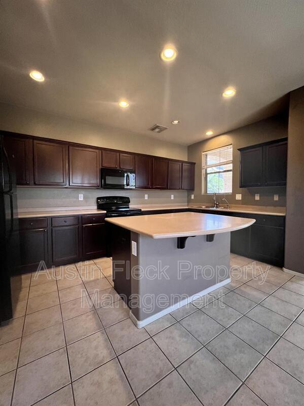 Foto del edificio - 1683 E Elgin St