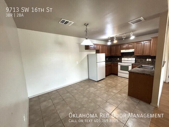 Foto del edificio - 9713 SW 16th St