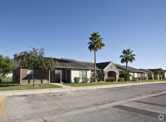 Building Photo - Rancho Del Cielo I & II