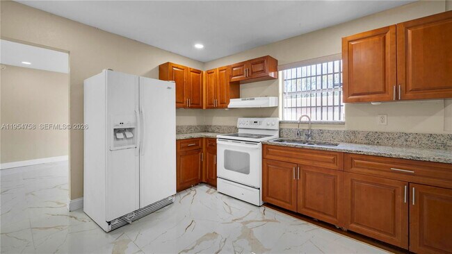 Building Photo - 2411 NW 208th St