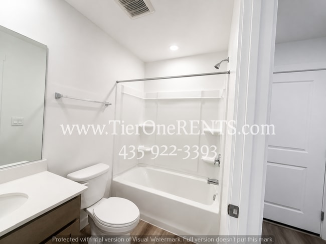 Foto del edificio - This property offers a NO DEPOSIT option available for qualified renters!