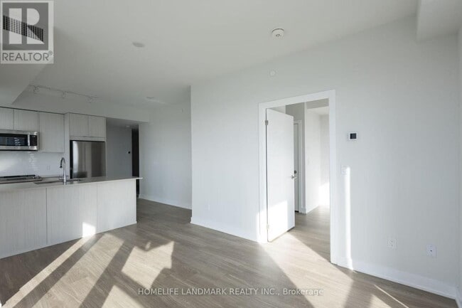 Building Photo - 4130 Parkside Village Dr