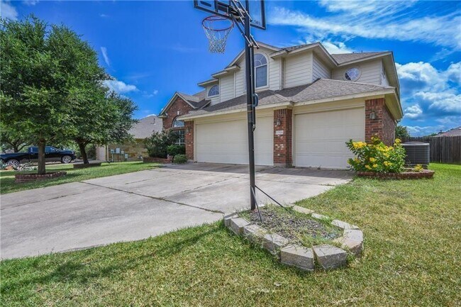 Building Photo - 15504 Staked Plains Loop