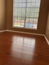 Building Photo - 2121 El Paseo St