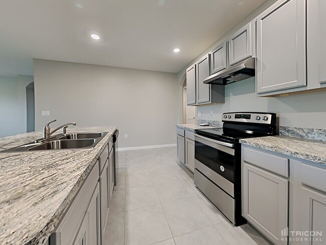 Foto del edificio - 242 Meadowbrook Blvd