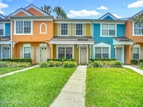 Building Photo - 12311 Kensington Lakes Dr