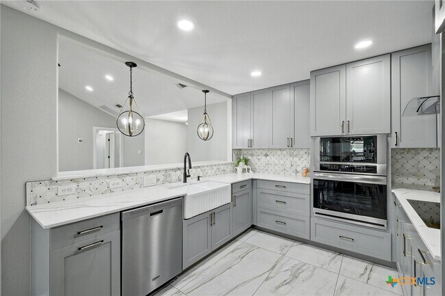 Foto del edificio - 401 Co Rd 368