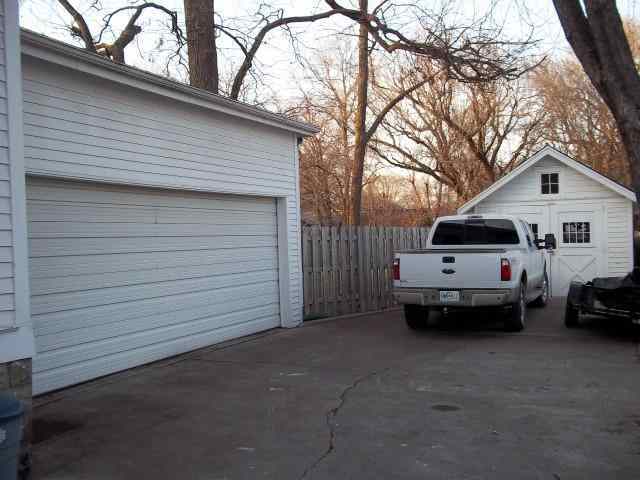 Foto del edificio - 405 E Franklin St