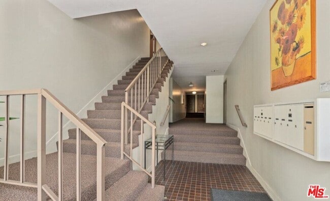 Building Photo - 6624 Springpark Ave