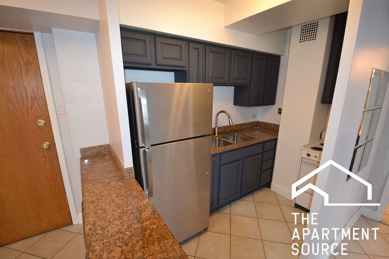 Photo - 4180 N Marine Dr