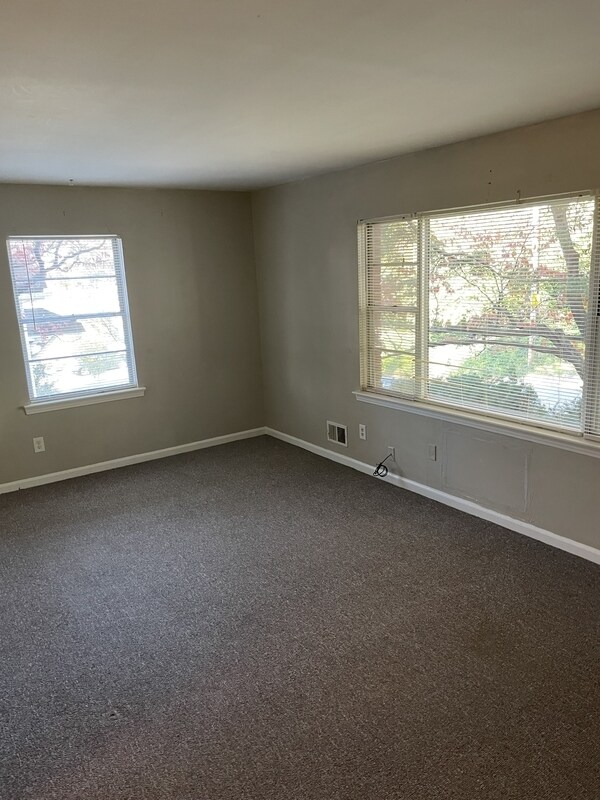 Foto del edificio - 2624 Longview Ave