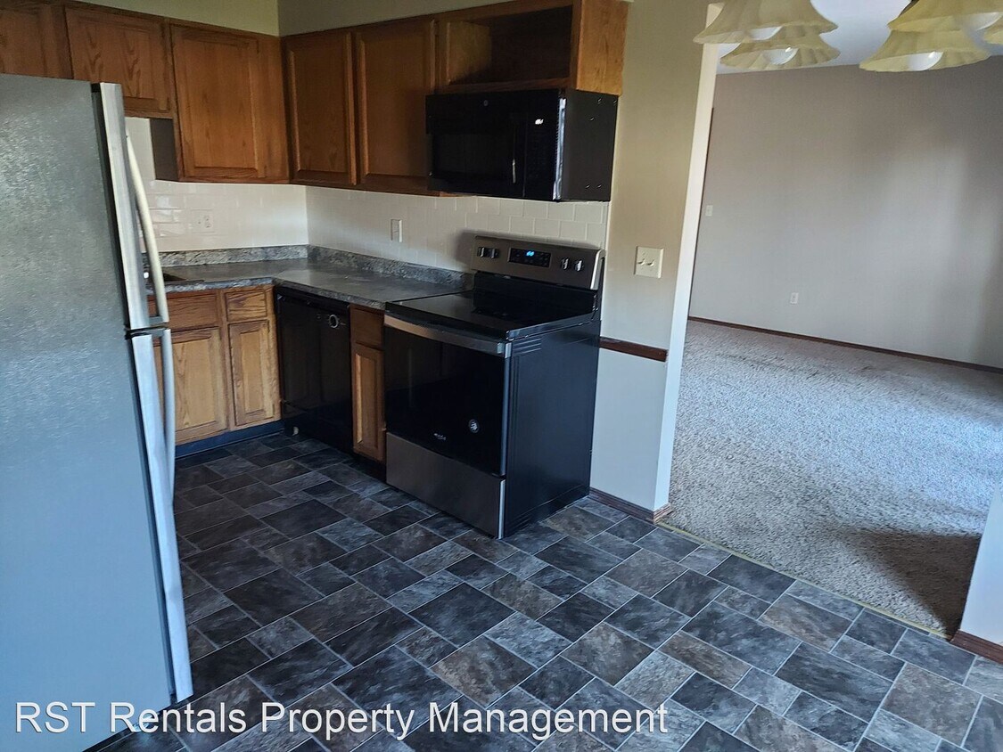 Foto principal - 2 br, 2 bath House - 2009 Tracy Dr. 1
