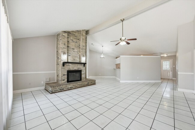 Building Photo - 19822 Winding Branch Dr