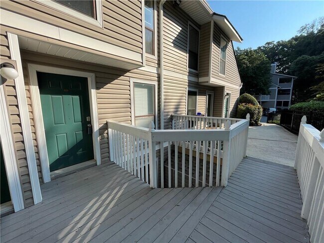 Foto del edificio - 803 Wynnes Ridge Cir SE