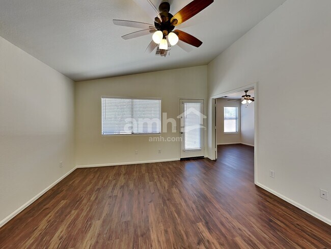Foto del edificio - 16719 W Culver St
