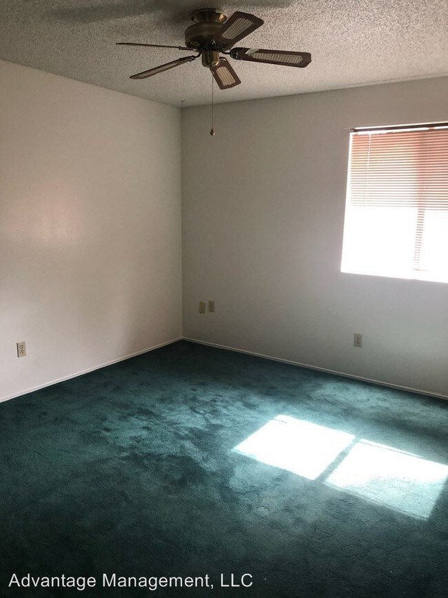Foto del edificio - 3 br, 2 bath House - 2460 S Rose Peak Drive