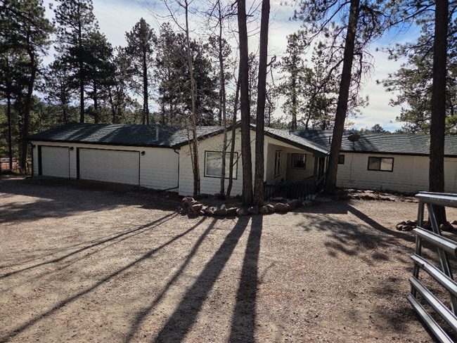 Building Photo - 4745 Shady Ln