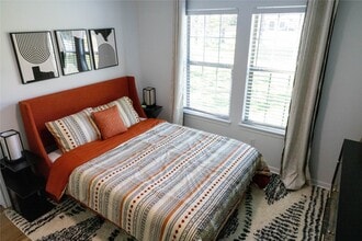 Building Photo - 17023 Lexington Dr