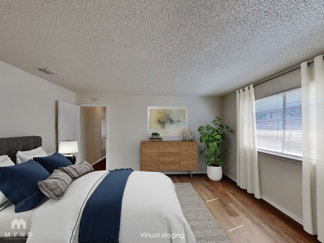 Building Photo - 11903 Garden Terrace Dr