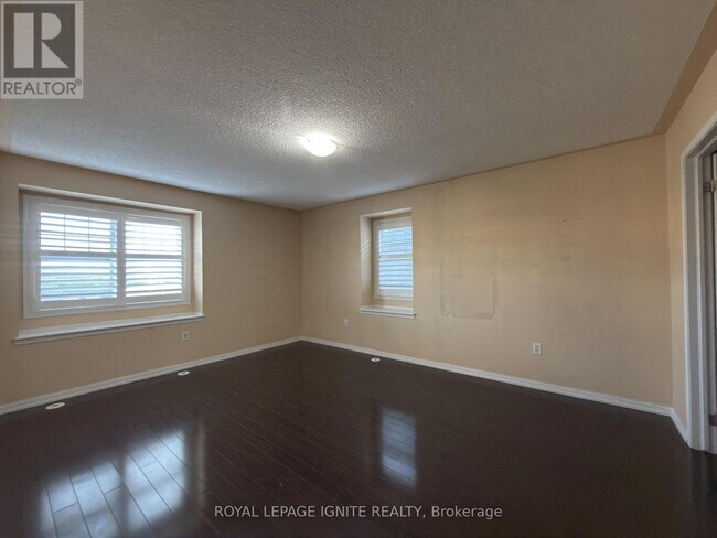 Photo du bâtiment - 8830 Sheppard Ave E