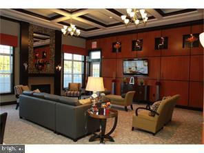 Building Photo - 1324 Sierra Dr