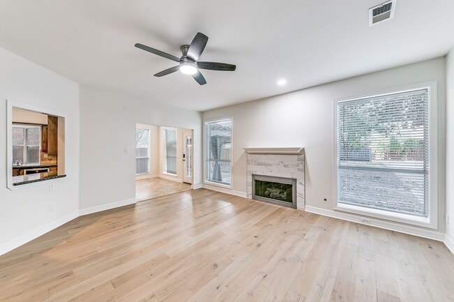 Foto del edificio - 2908 Shadywood Ln