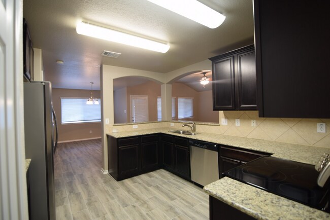 Building Photo - 1119 Starlight Dr