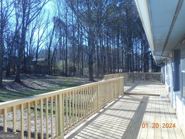 Foto del edificio - 1626 Oleander Dr SW