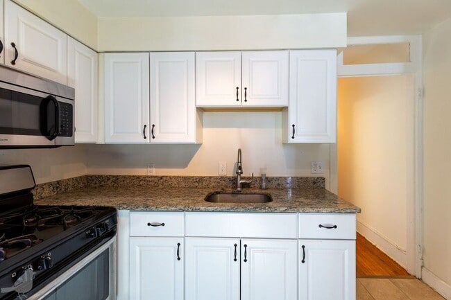 Foto del edificio - 1333 22nd St NW