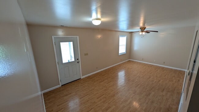 Building Photo - 608 Old Jefferson City Rd